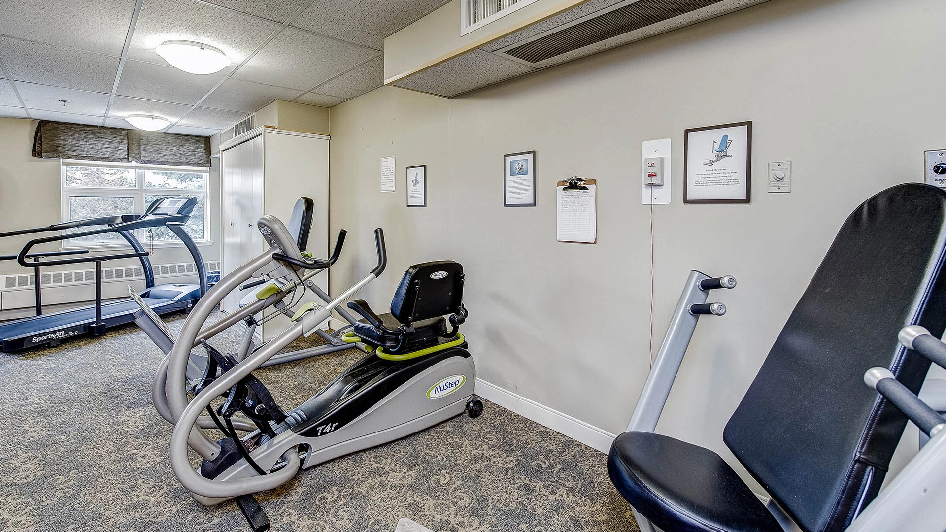 workout equipment in a room at meadowlands