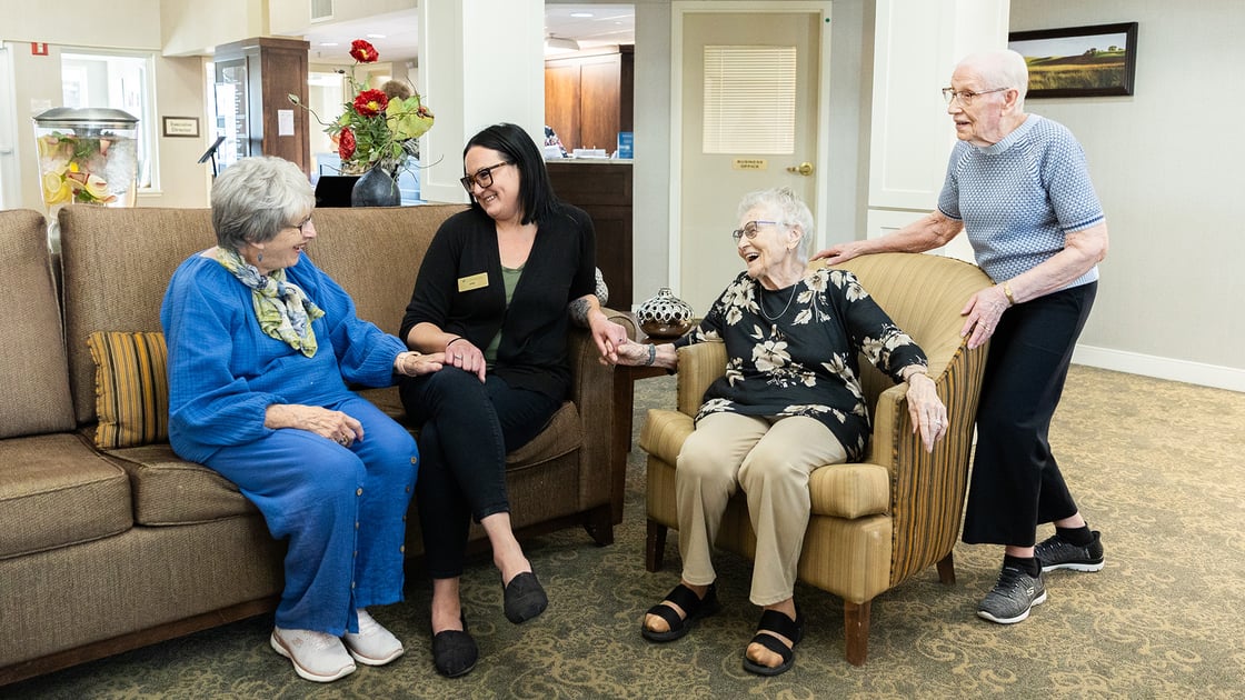 social-life-for-seniors-with-limited-mobility-meadowlands-senior-living-community-v2